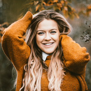 Emily Koko Singer & Songwriter 13