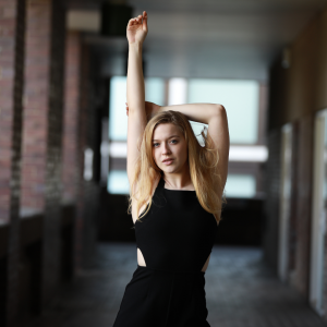 Emily Koko Singer & Songwriter 8