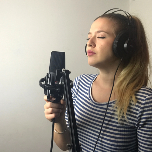 Emily Koko London Singer and Songwriter
